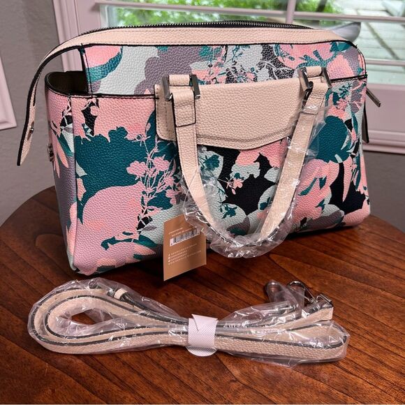 Danielle Nicole leather satchel 💗 floral 💗 great travel bag 💗 NEW - Picture 1 of 9